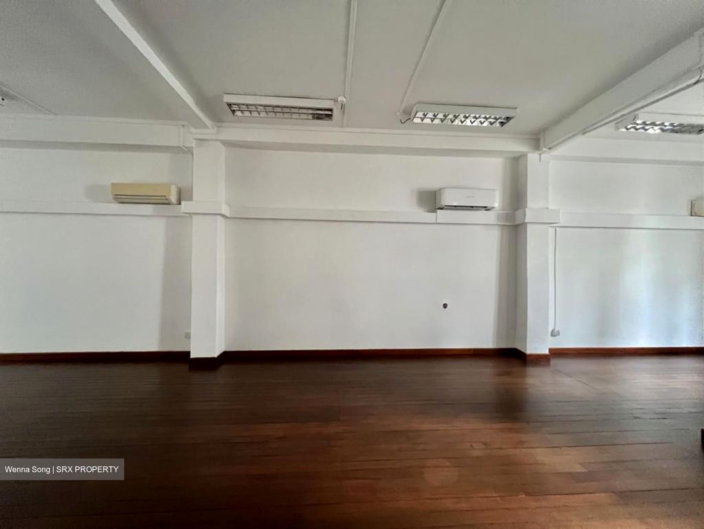 Boat Quay Conservation Area (D1), Office #498459191